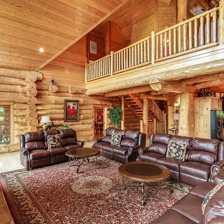 Big Bear Ridge Lodge: Mountain View Log Cabin Retreat Gatlinburg Exterior photo