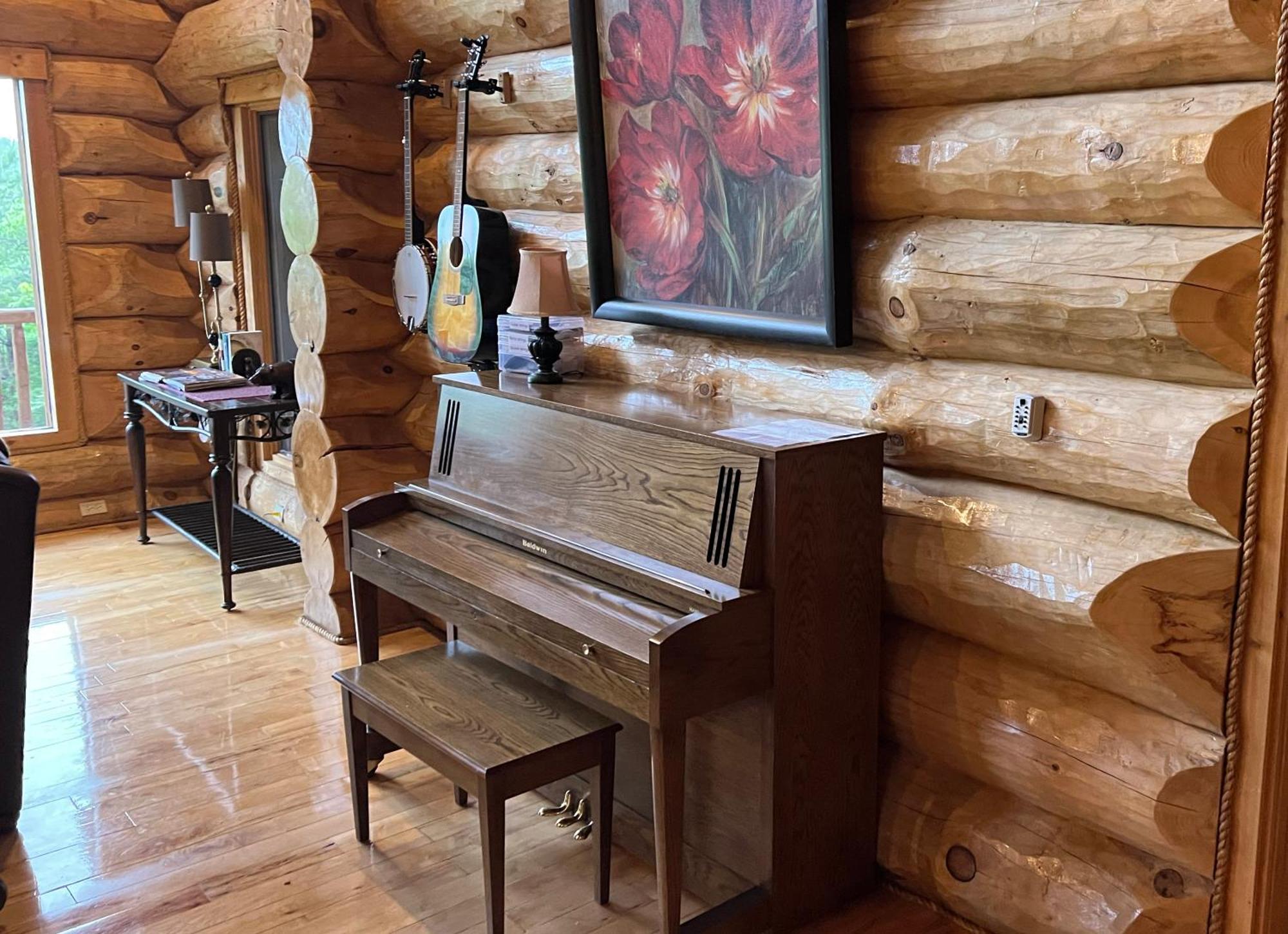 Big Bear Ridge - Breathtaking Mountain Views And Private Forest Scenes In Amazing Large Log Gatlinburg