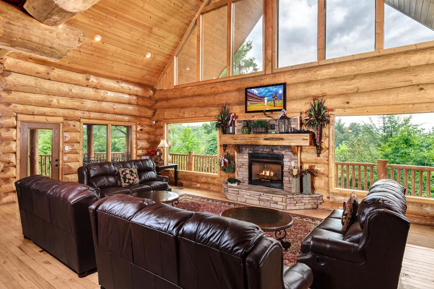 Big Bear Ridge - Breathtaking Mountain Views And Private Forest Scenes In Amazing Large Log Сasa de vacaciones Gatlinburg